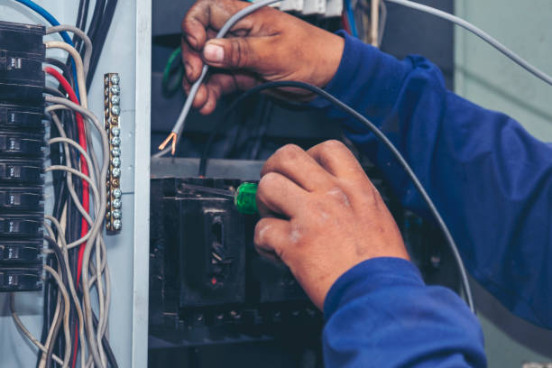 Best Emergency Electrical Repair  in Colfax, IL